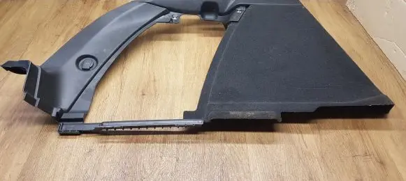 Porsche Macan (95B) Trunk/boot side trim panel T95B051