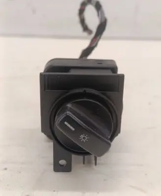 Mercedes-Benz A W169 Light switch 1695451304 0148381 32220301
