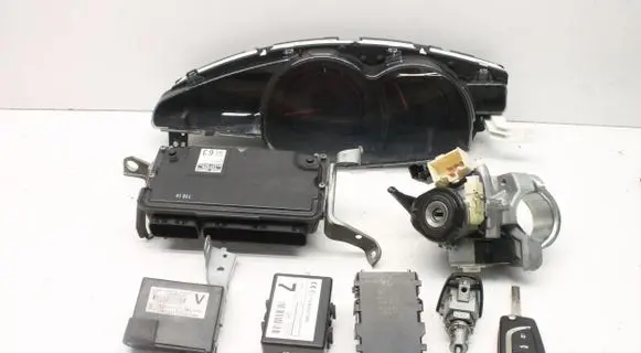 Toyota Verso-S Engine ECU kit and lock set 896610F630 MB2756008760