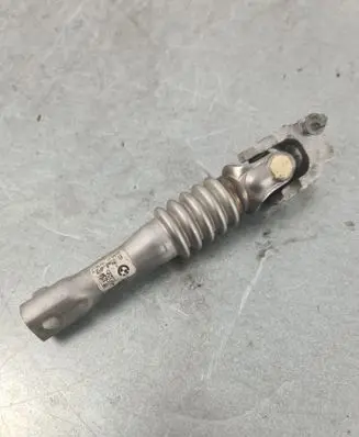 BMW 5 F10 F11 Steering column universal joint 6790490