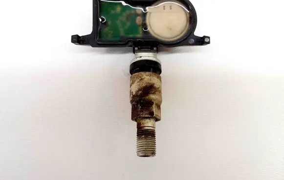 Toyota RAV 4 (XA50) Tire pressure sensor 44AD65A 2041523223