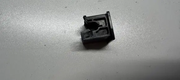 Hyundai Kona I Headlight/headlamp mounting bracket 