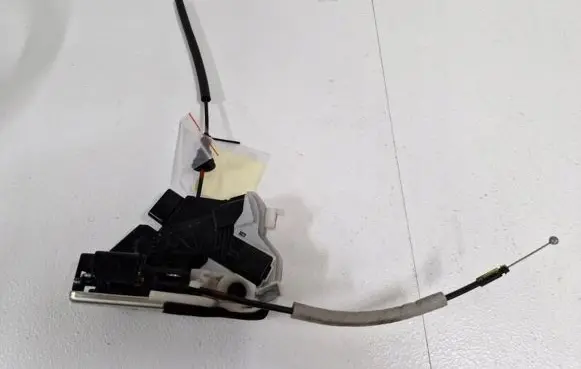 KIA Ceed Rear door lock 81420-A2110