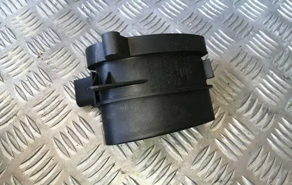 BMW 3 E90 E91 Mass air flow meter 7788744 0928400504