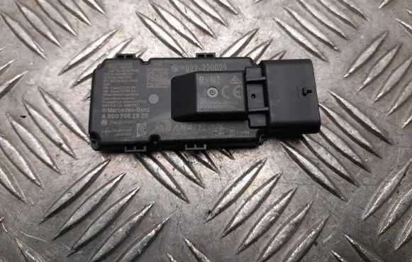 Mercedes-Benz GLC C254 Aerial antenna amplifier A0009052820