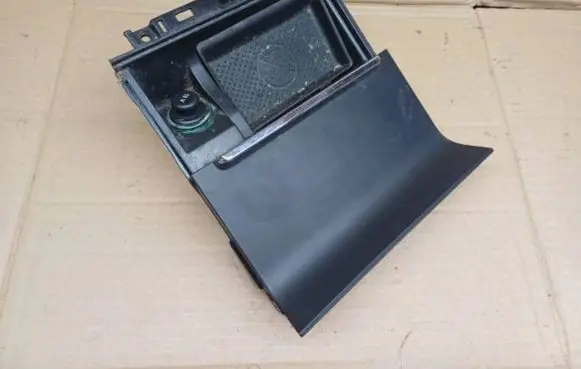 Skoda Superb B6 (3T) Car ashtray 3T0857962B