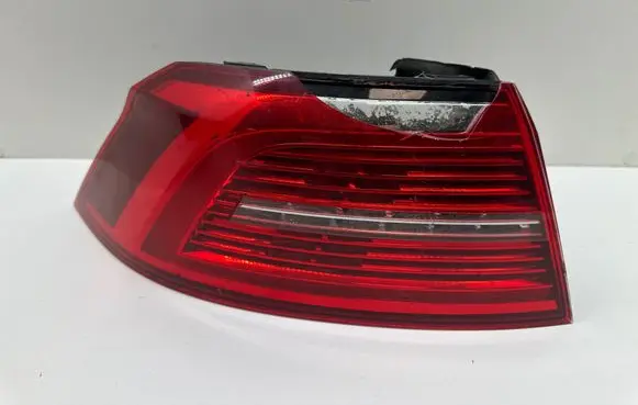 Volkswagen PASSAT B8 Rear/tail lights 3G5945207C