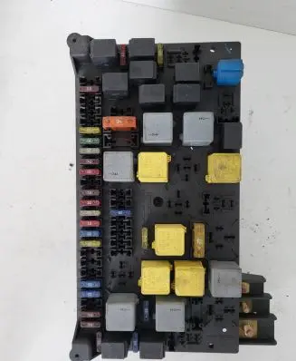 Mercedes-Benz ML W163 Fuse box set 1635450205 08200101