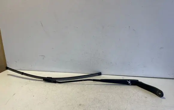 Opel Vivaro Front wiper blade arm 9808465680