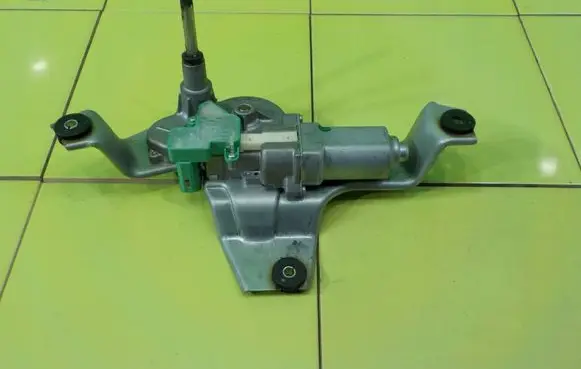 Citroen C-Crosser Rear window wiper motor 