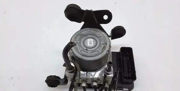 Volvo XC90 ABS Pump 31680099 31680102
