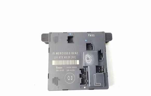 Mercedes-Benz E W211 Door control unit/module A2118704026