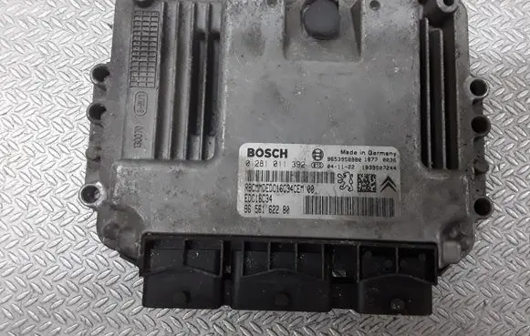 Citroen Xsara Picasso Engine control unit/module 0281011392 9656162280