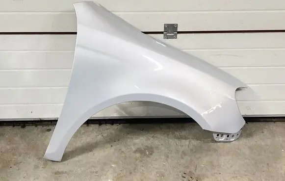 Volkswagen Golf VI Fender 1K9821216