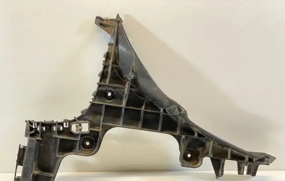 Audi A3 S3 8P Bumper support mounting bracket corner 8P3807378A
