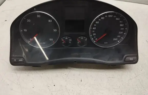 Volkswagen Golf V Speedometer (instrument cluster) 1K0920863B