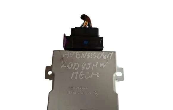 Toyota Avensis T250 Window wiper relay 150696
