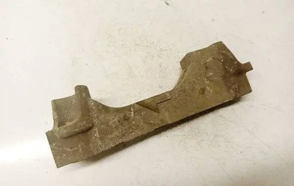 Toyota RAV 4 (XA30) Engine mounting bracket 