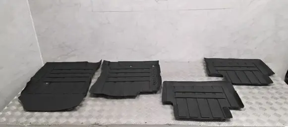 Nissan Qashqai Car floor mat set KE7484E289