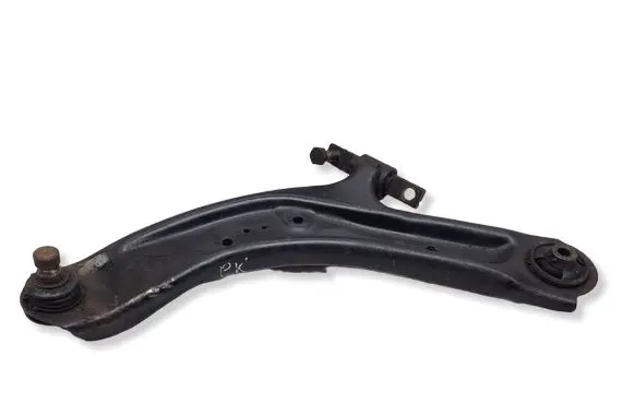 Nissan X-Trail T32 Front lower control arm/wishbone 