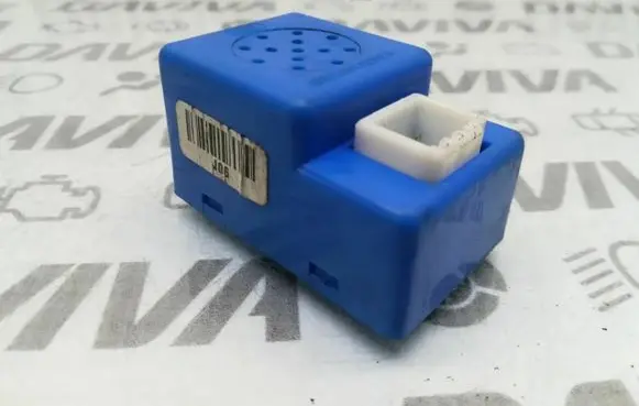 Horn buzzer relay