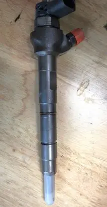 Volkswagen Crafter Fuel injector 0445110369