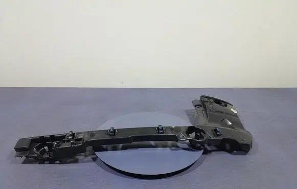 BMW X3 E83 Front bodywork piece 9451026