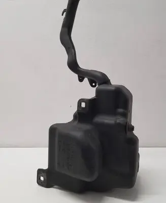 Mercedes-Benz CLA C117 X117 W117 Windshield washer fluid reservoir/tank A2468690220