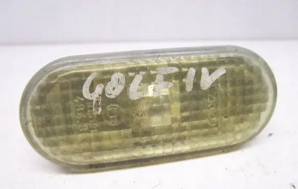 Volkswagen Golf IV Front fender indicator light 1J5949117