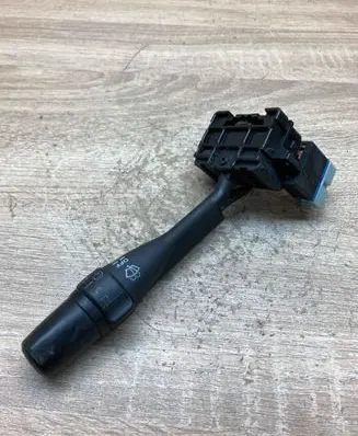 Toyota Avensis T250 Wiper control stalk 4Y02A