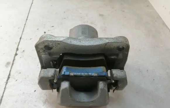 Toyota RAV 4 (XA40) Front brake caliper 335R8G0213 8G0213