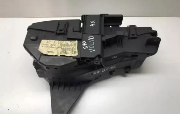 Volvo S80 Fuse box set 30679620 1098287 94942210