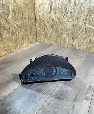 Mercedes-Benz E W211 Speedometer (instrument cluster) A2115404448 110080363003