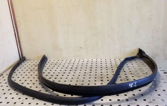 Nissan Primastar Front door rubber seal