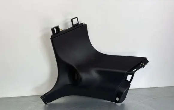 (D)pillar trim (top)