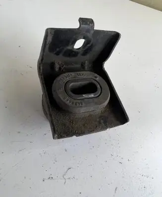 Chrysler Grand Voyager IV Radiator mount bracket 868866B