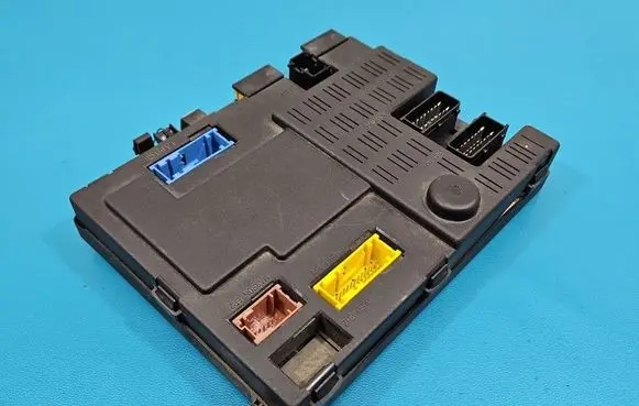 Citroen Xsara Picasso Central body control module 9632526880 IMPRK1571124