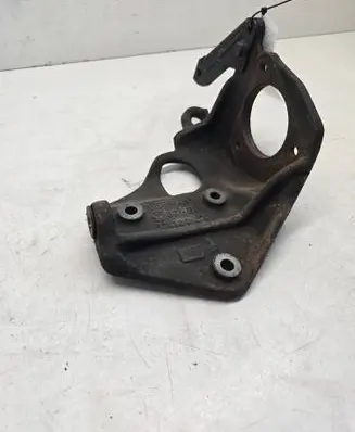 Volvo V70 Fuel pump bracket 074130147C