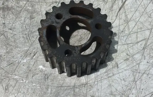 Volkswagen Transporter - Caravelle T5 Fuel pump gear (pulley) 03L130111E