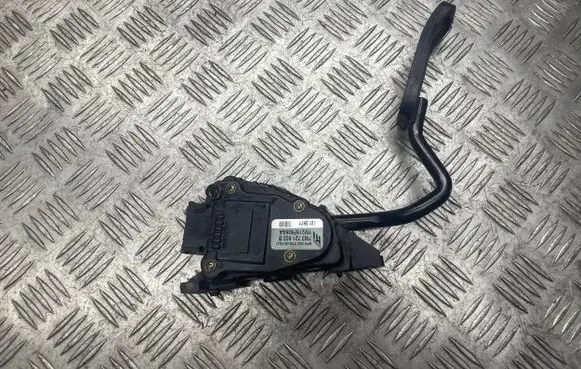 Volkswagen Sharan Accelerator throttle pedal 7M3721603B YM219F836AA 6PV00777003