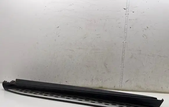 Mercedes-Benz ML W166 Sill A1666900334