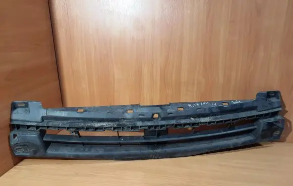 Renault Trafic II (X83) Front bumper upper radiator grill 620300102R 93857535 66092