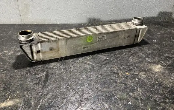BMW 5 E60 E61 Intercooler radiator 778744604