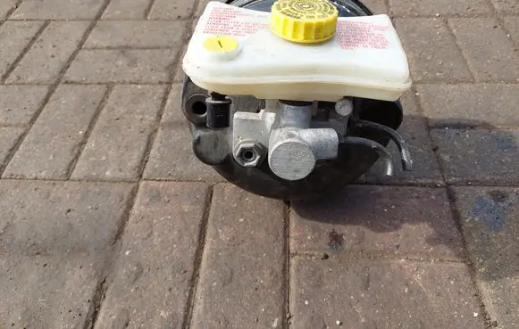 Audi A6 S6 C6 4F Brake booster 4F0612105M