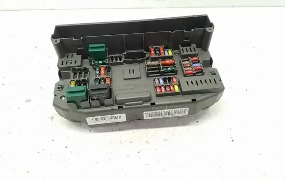 BMW X5M E70 Fuse module