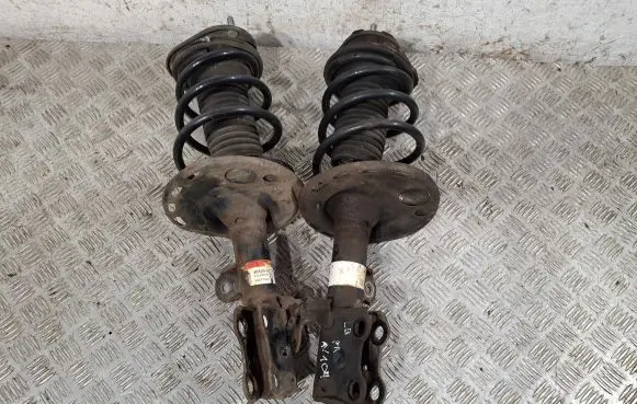 Toyota Avensis T270 Front shock absorber with coil spring 4851009V40 4852009N40 4852005370