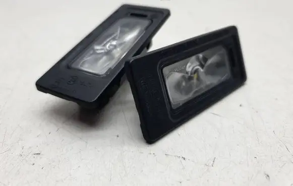 Skoda Octavia Mk4 Number plate light 2431310S24073964