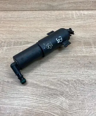 BMW 3 E90 E91 Headlight washer spray nozzle 7179311