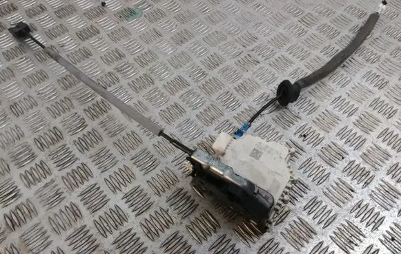 Audi A3 S3 8V Front door lock 8X2837015B