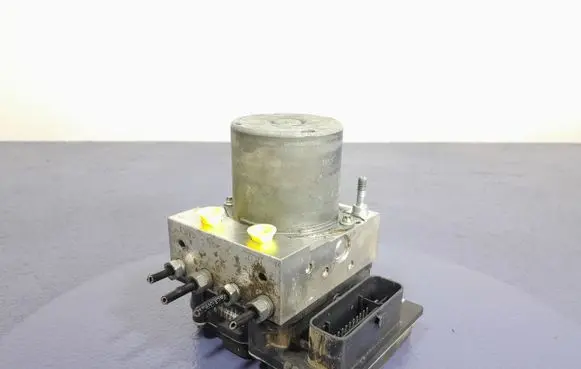 Peugeot 508 RXH ABS Pump 9666543280